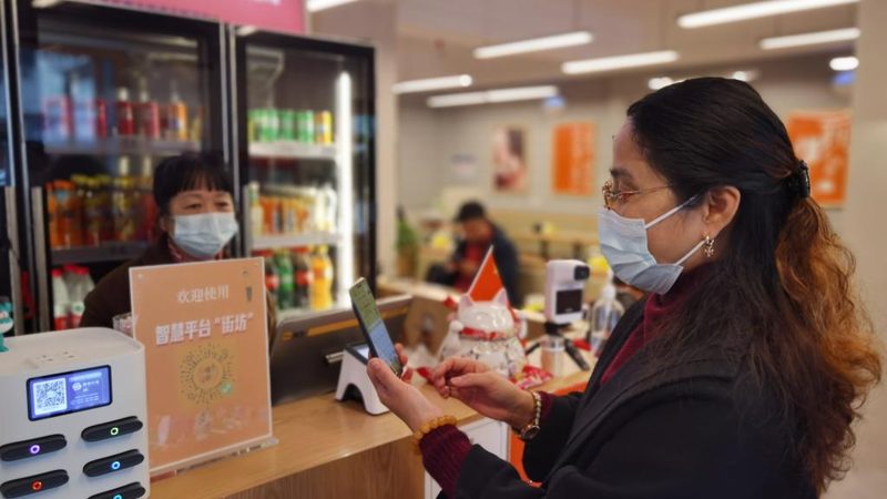 中央空调维修费用通常由以下几个部分构成：